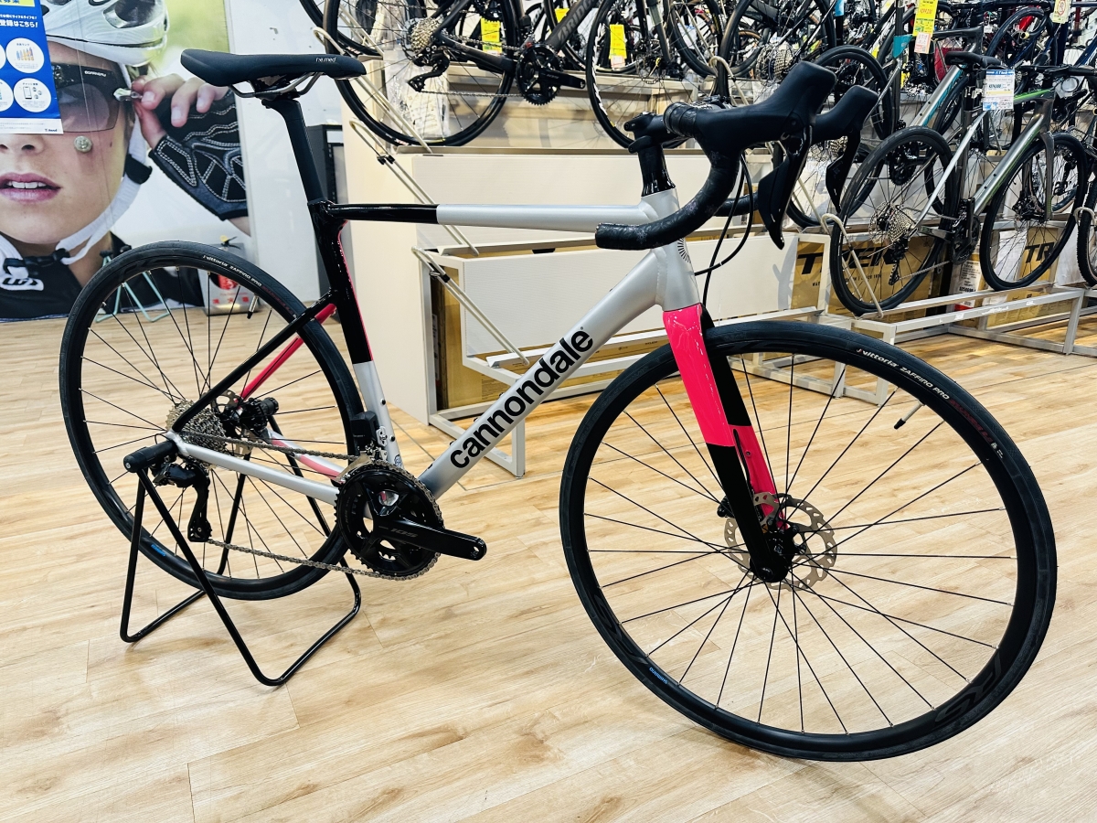 CANNONDALE】ピンク×ブラックの珍しいツートンカラーのCAAD13をオリ完