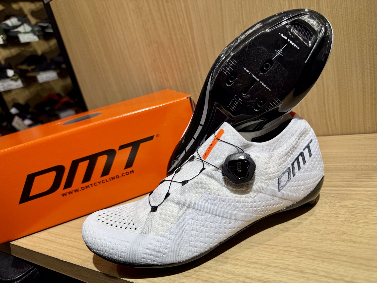 実はコスパ最強？】プロ愛用の【DMT】のハイエンドシューズがアンダー5