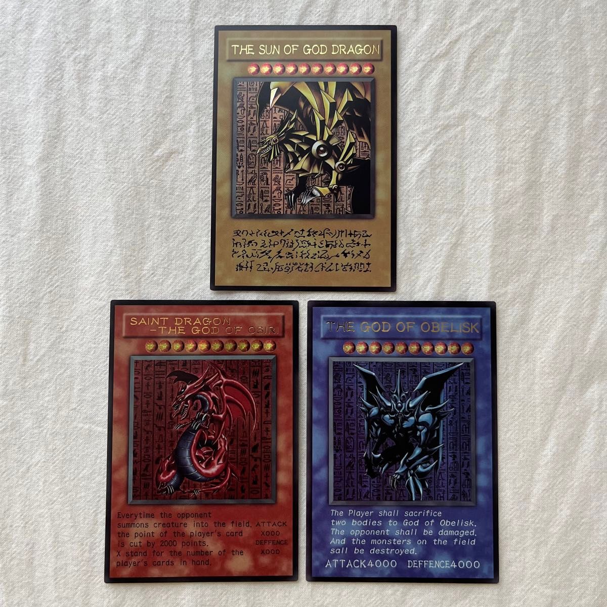 遊戯王 スリーブ3枚 原作絵 三幻神 オシリスの天空竜 オベリスクの巨神