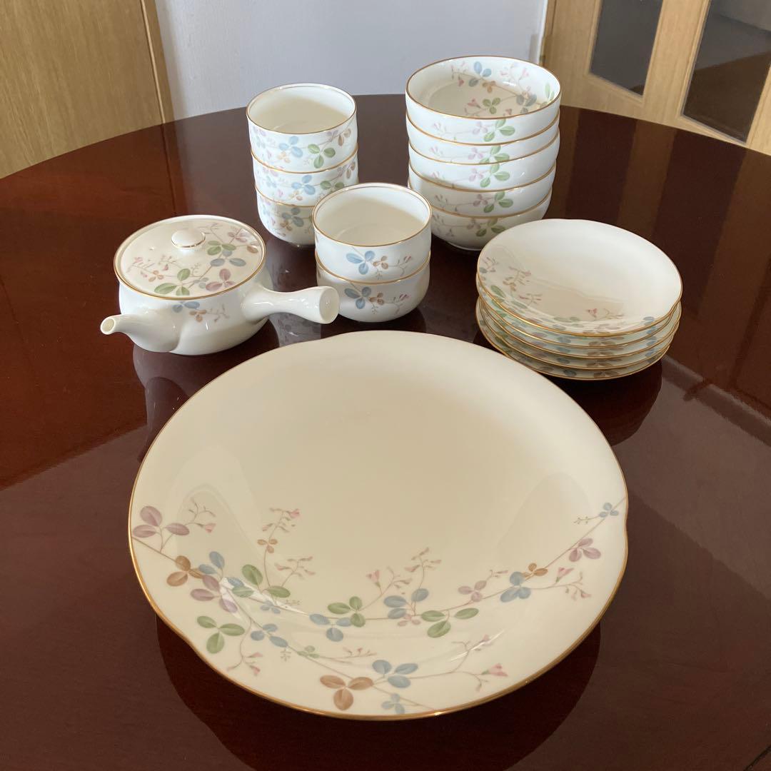 ノリタケ　乃りたけ和食器セット5種類（大皿・中皿・中鉢・湯呑・急須） Amazon.co.jp: ノリタケ 乃りたけ 和食器5客揃 16個セット : ホーム