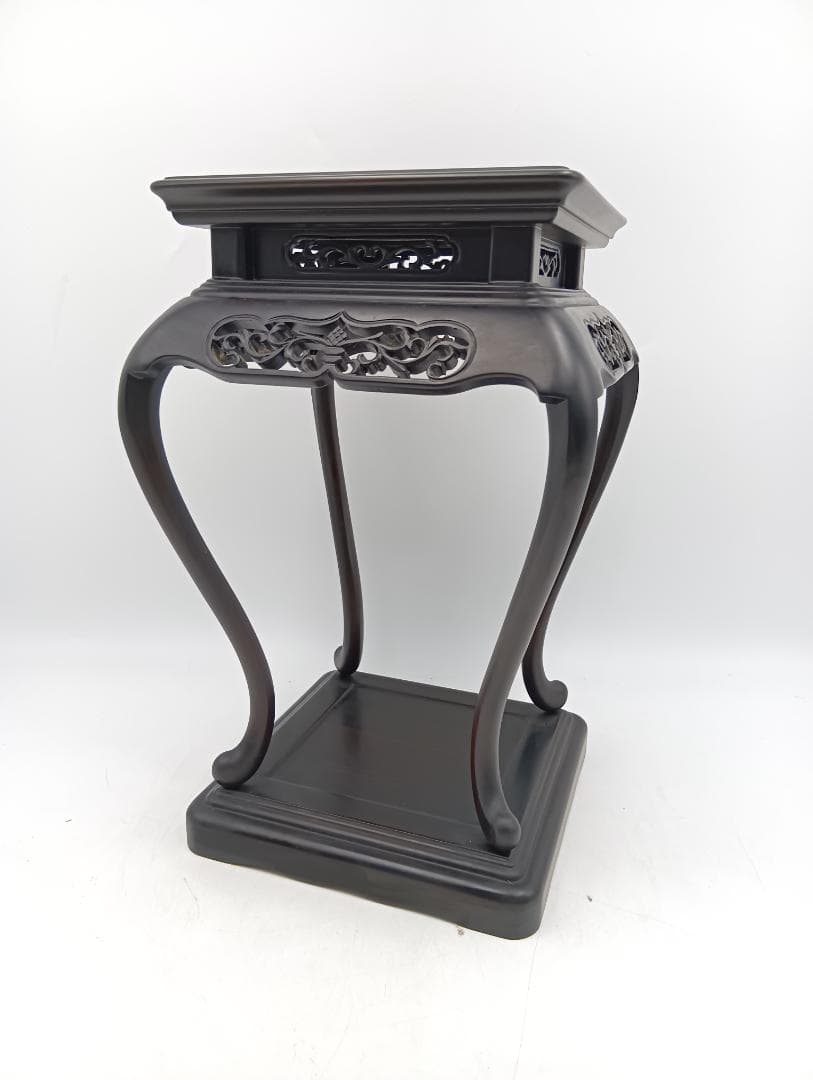 花台 透かし彫り 唐木 飾り台 香炉台 盆栽台 置台 - メルカリ