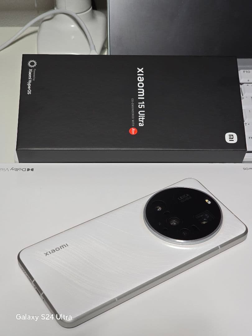 Xiaomi 15Ultra ホワイト 国内版 本体 Xiaomi 15 Ultra (16GB/512GB) -ホワイト （SIMフリー版） | Xiaomi