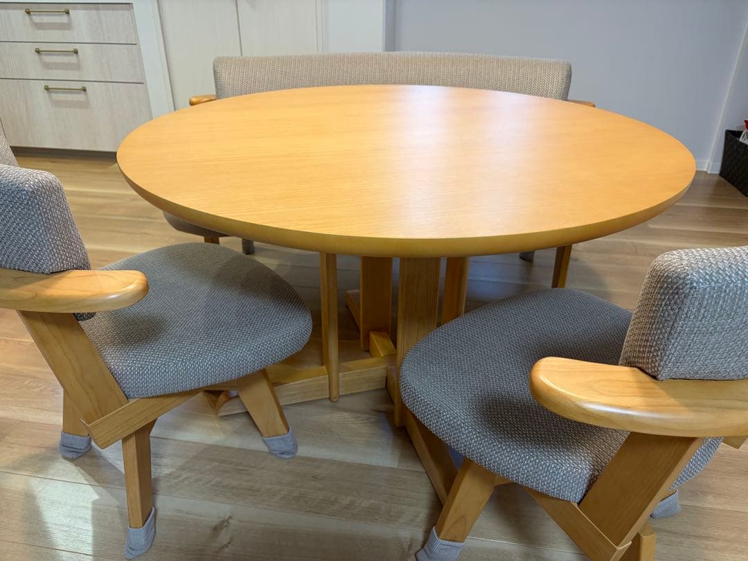 10日まで！セット値下げしました！東京インテリア　ダイニングテーブルDARTS2 ダイニングテーブル DARTS2 150半円【大型商品配送】の通販｜東京