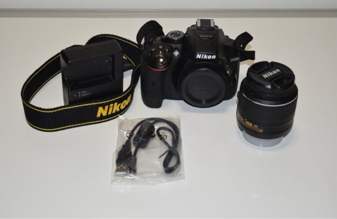 Nikon D5300 デジタル一眼レフカメラ 本体 Amazon | Nikon デジタル一眼レフカメラ D5300 ブラック 2400万画素