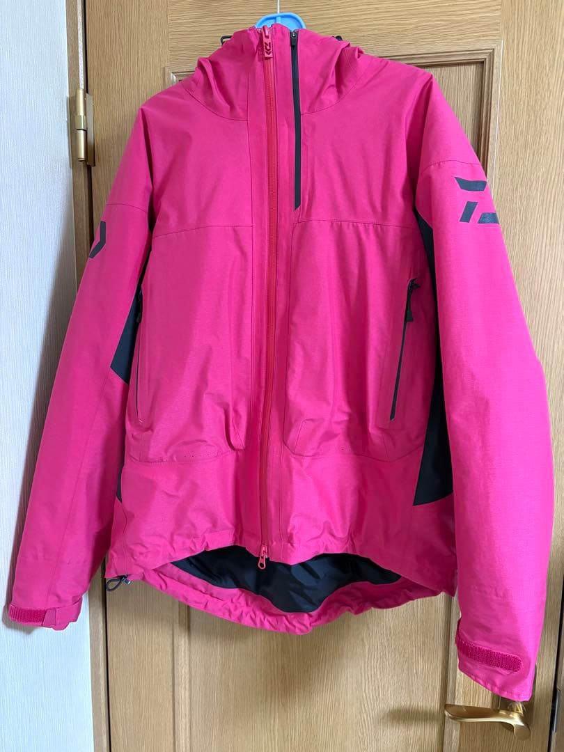 ダイワ　DW-1204 ゴアテックス プロダクト ウィンタースーツ　防寒着　上下 ダイワ DW-1204 ゴアテックス プロダクト ウィンタースーツ 防寒着