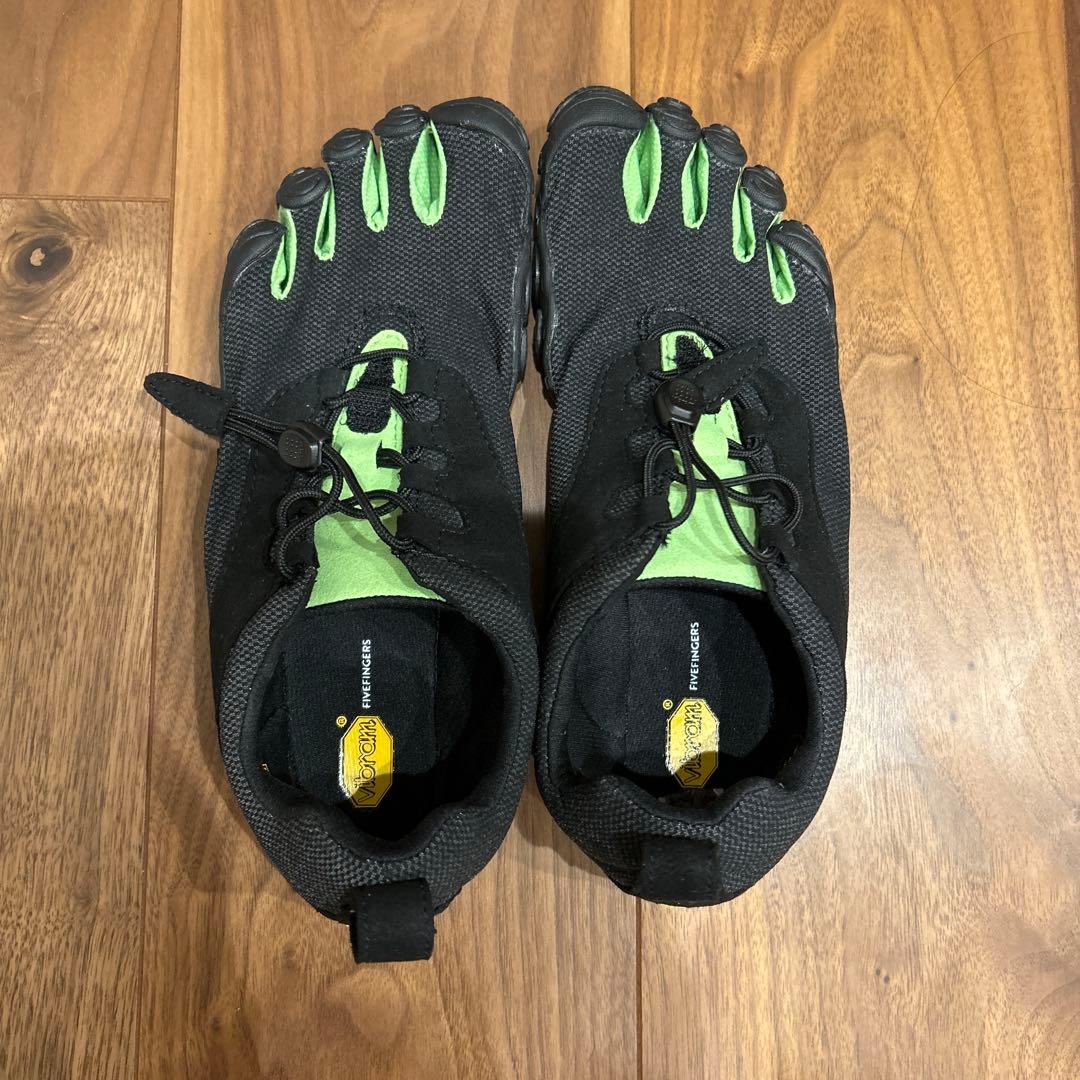Vibram V-Run Retro ブラック/グリーン 39 V-Run Retro Men's Black / Green / Black | Man | Vibram